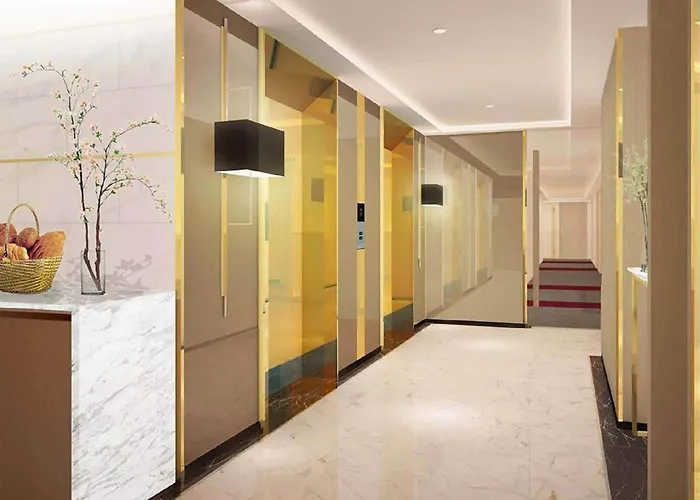 Hotel Fx Nana 4*
