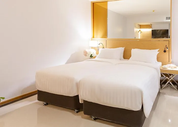 Hotel Fx Nana